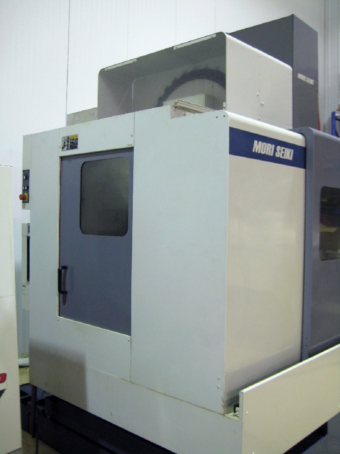 CNC VERTICAL MACHINING CENTERS: MORI SEIKI SV-500 B/40 CNC MILL, 40 x